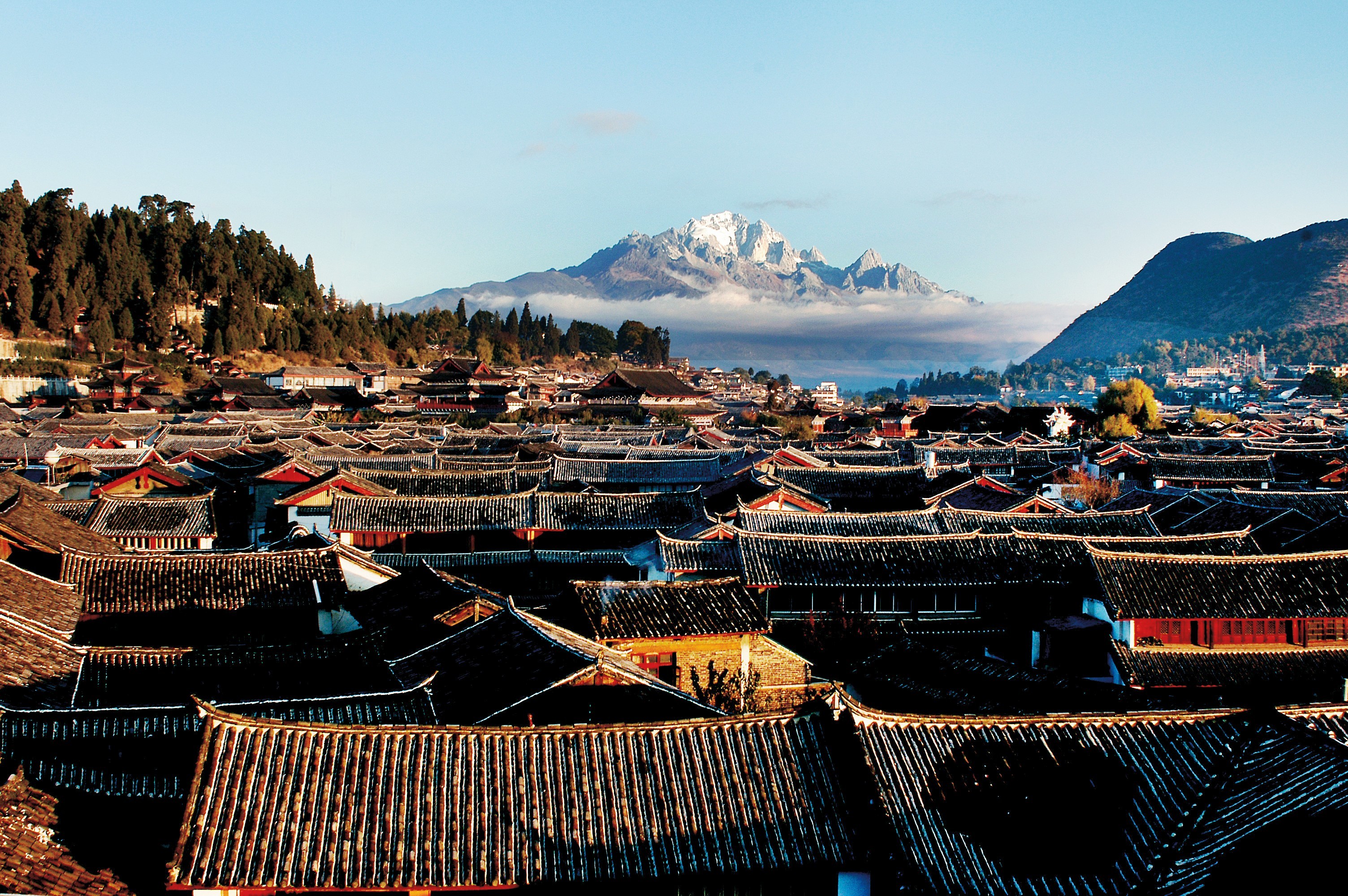 走茶马古道 看美丽古镇