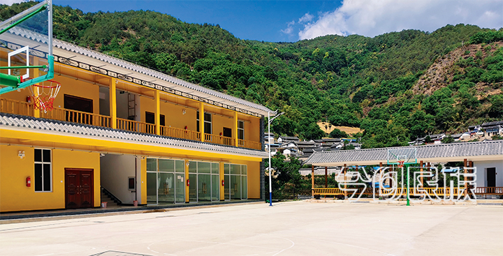 高发村：党旗飘扬建家园 团结进步气象新