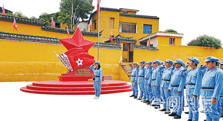 丹桂飘香，红色基因世代传