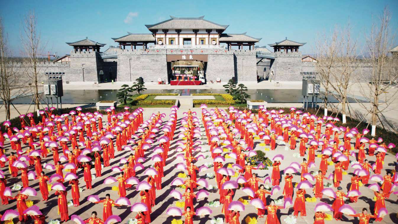 陆良县“四色融合” 绘就民族团结进步示范新画卷