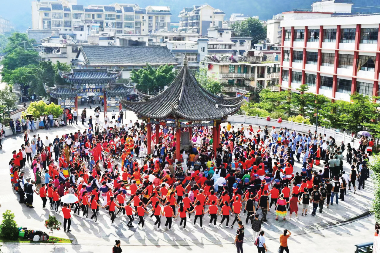 弘扬民族团结誓词碑精神的普洱实践