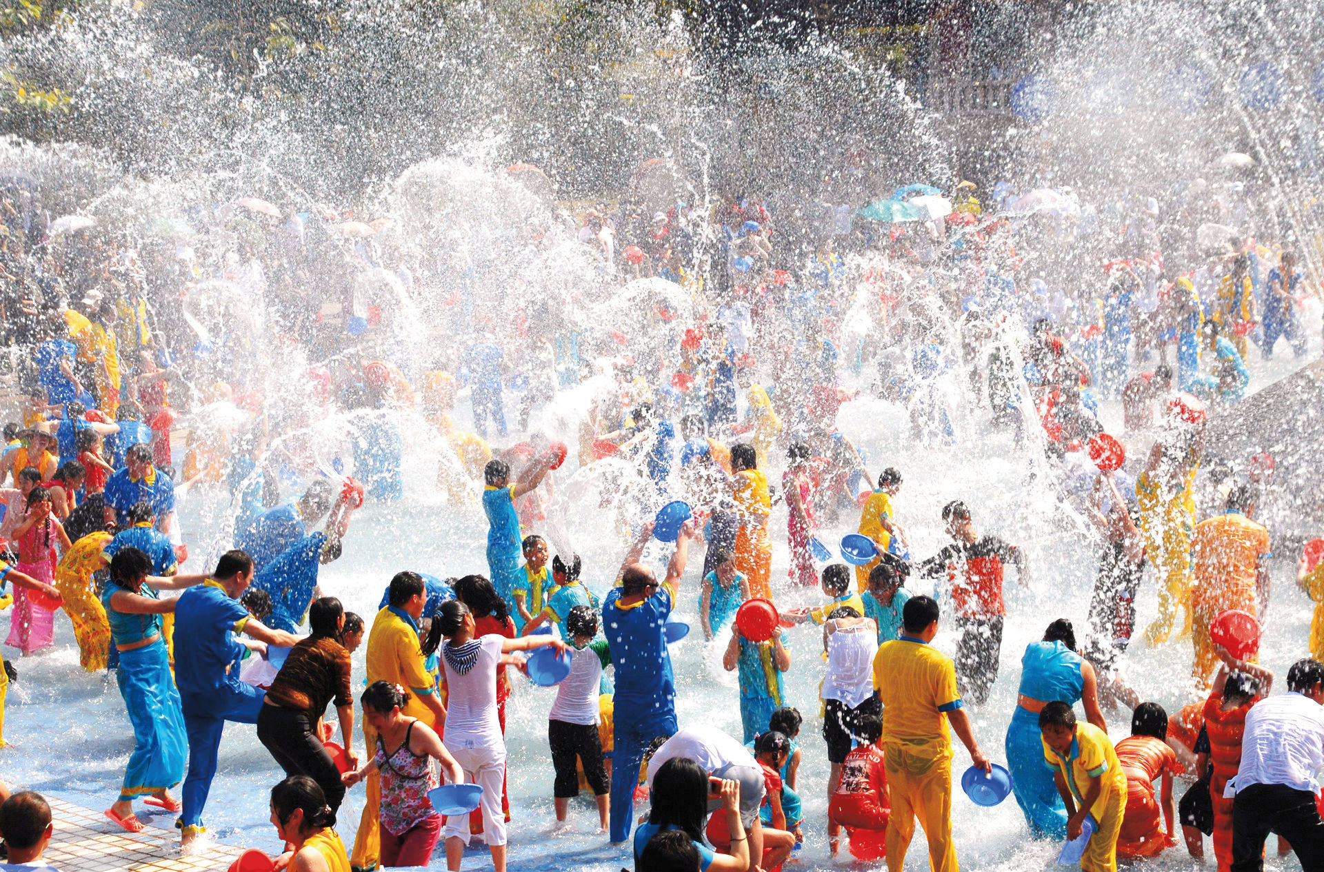 有形有感有效构筑中华民族共有精神家园 的云南实践