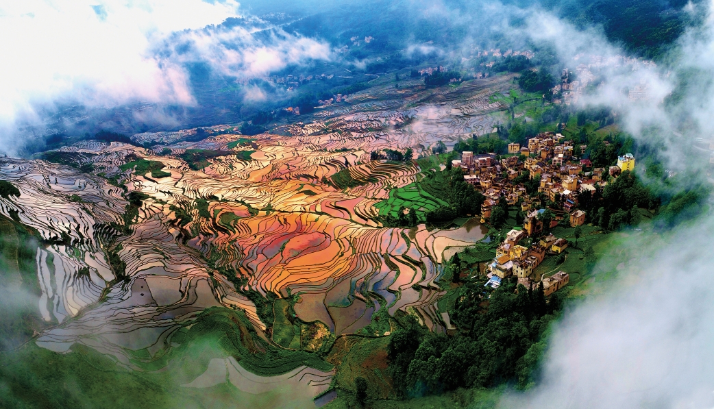 穿上时代“新衣”活化非遗文化  ——云南红河州打造“非遗+” 传承中华优秀传统文化