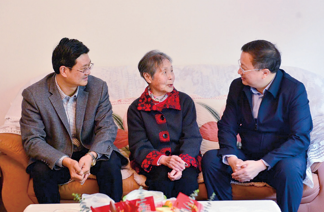 牢记誓言践行使命，司法为民守护公正——记“全国离退休干部先进个人”云南省高级人民法院民事审判庭原庭长郁青