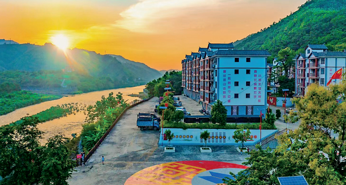 推进边疆民族地区治理体系和治理能力现代化 切实维护民族团结、边疆稳固